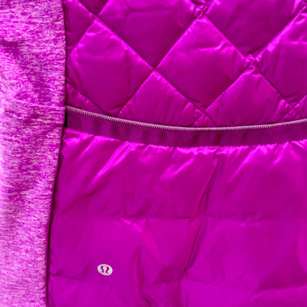 Cute running vest. Great condition.